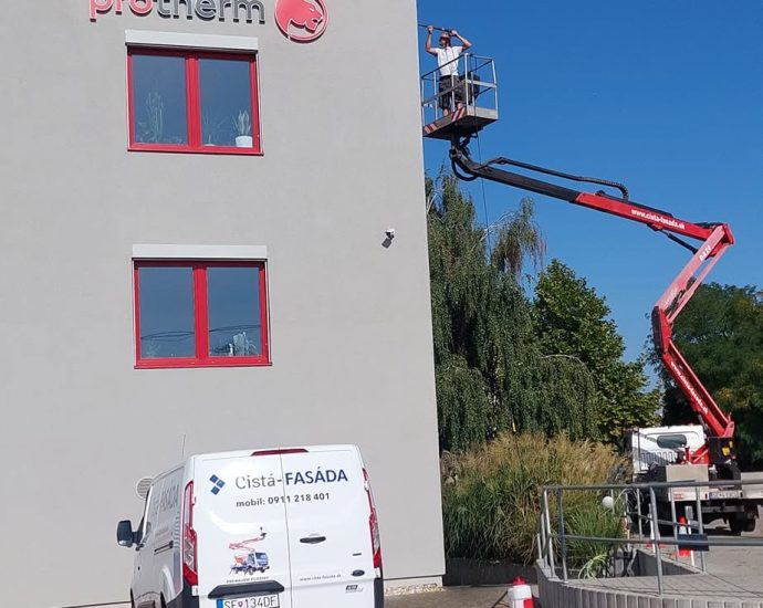 cistenie a renovacie fasady